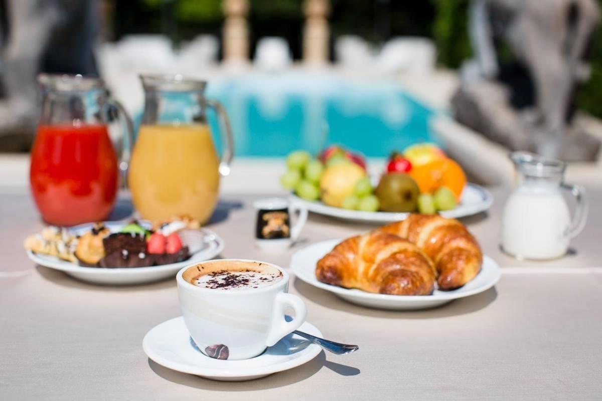Hotel Guerrinuccio Челано Екстер'єр фото
