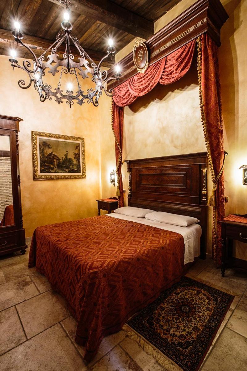Hotel Guerrinuccio Челано Екстер'єр фото