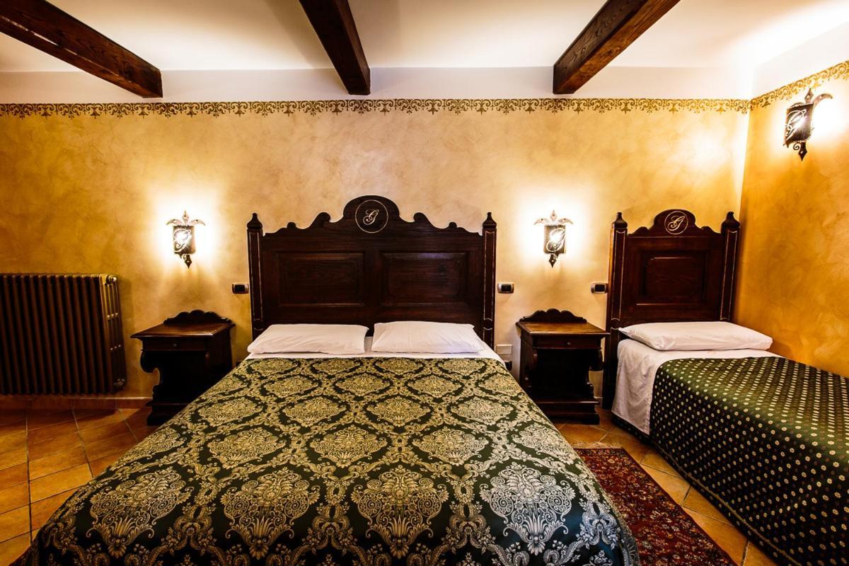 Hotel Guerrinuccio Челано Екстер'єр фото