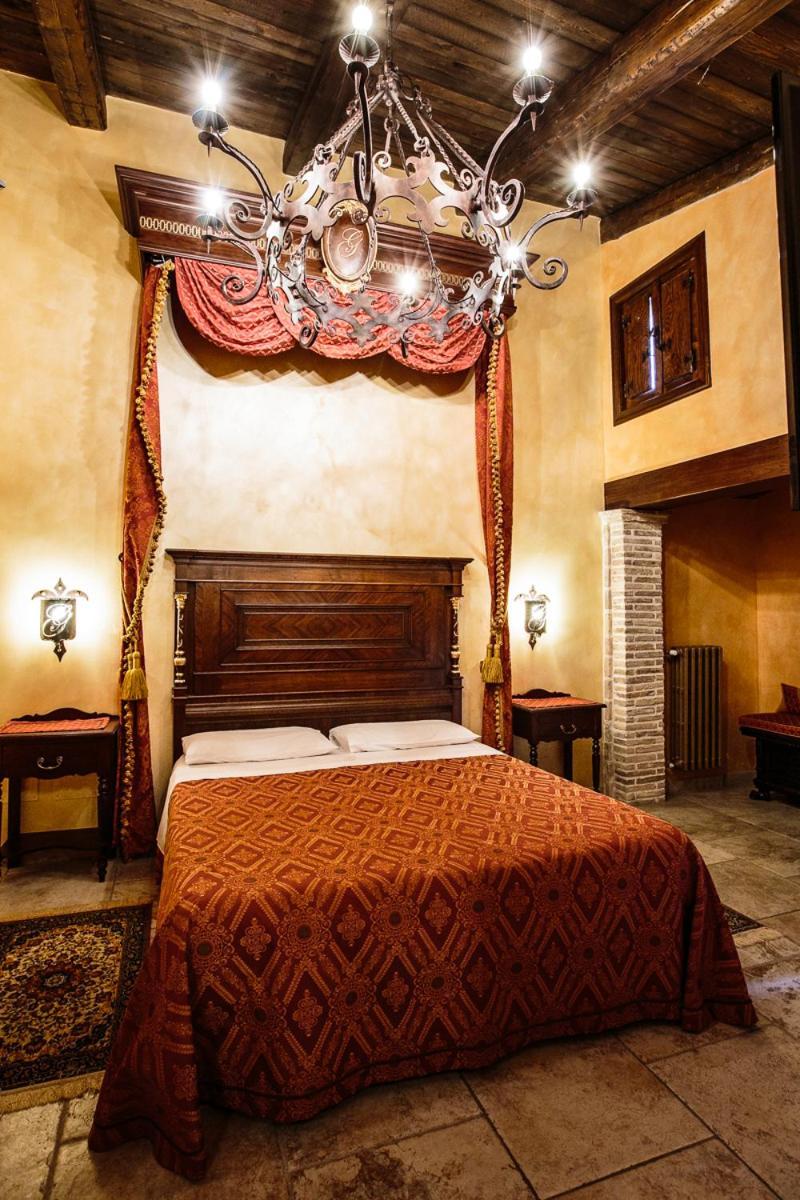 Hotel Guerrinuccio Челано Екстер'єр фото